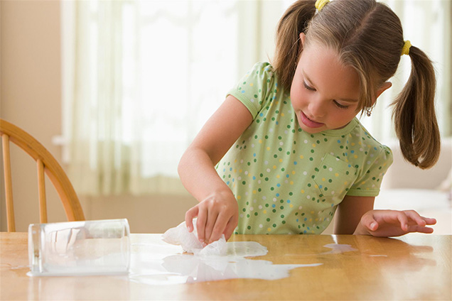 girl spilled milk